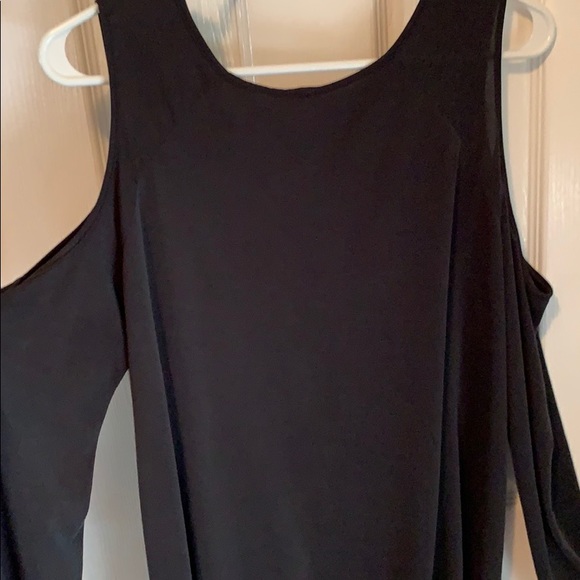 Black Cold Shoulder Top - Picture 7 of 8
